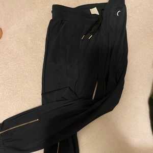 Navy Peak Zipper Jogger (Short) 24